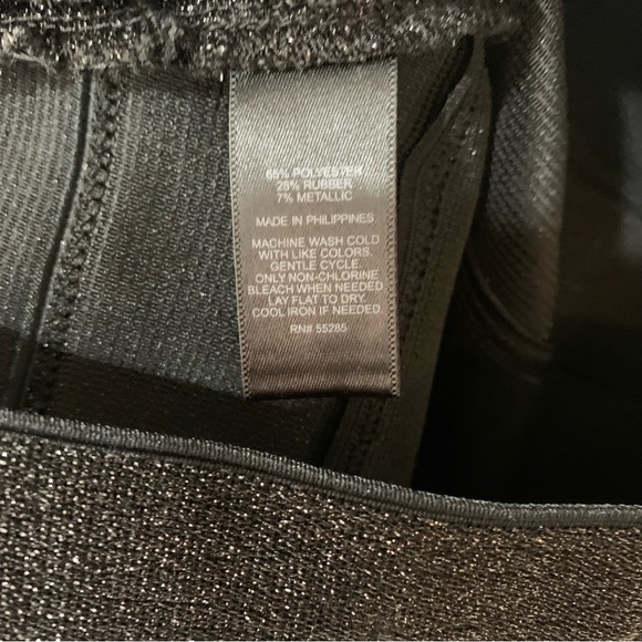 NWOT Express Shimmer Metallic Bandage Skirt Medium - Picture 9 of 9